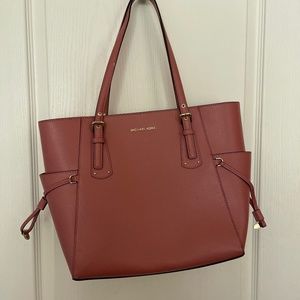 Michael Kors tote